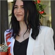 Laureata in lettere moderne e attualmente iscritta al corso di laurea magistrale di Italianistica a Bologna, offre aiuto compiti e/o ripetizioni